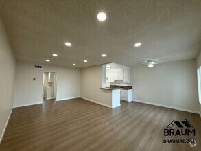 Building Photo - 6041 Whitsett Ave