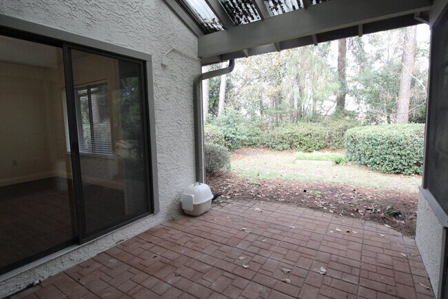 Building Photo - 3 Bedroom Townhouse in Gleneagles Community of Bluewater Bay!