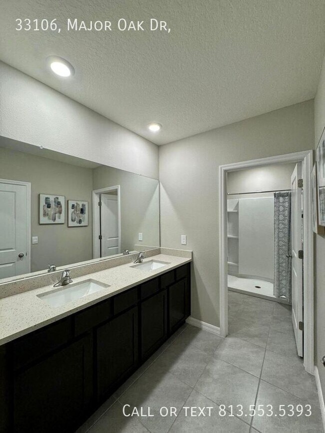 Building Photo - 33106 Major Oak Dr
