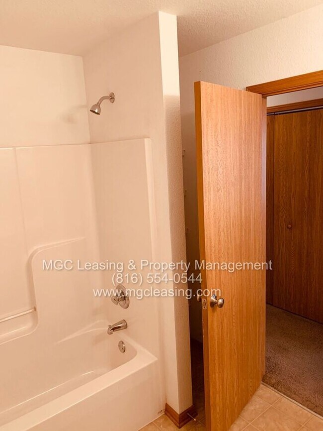 Building Photo - Peaceful Living in Pleasant Hill – Availab...