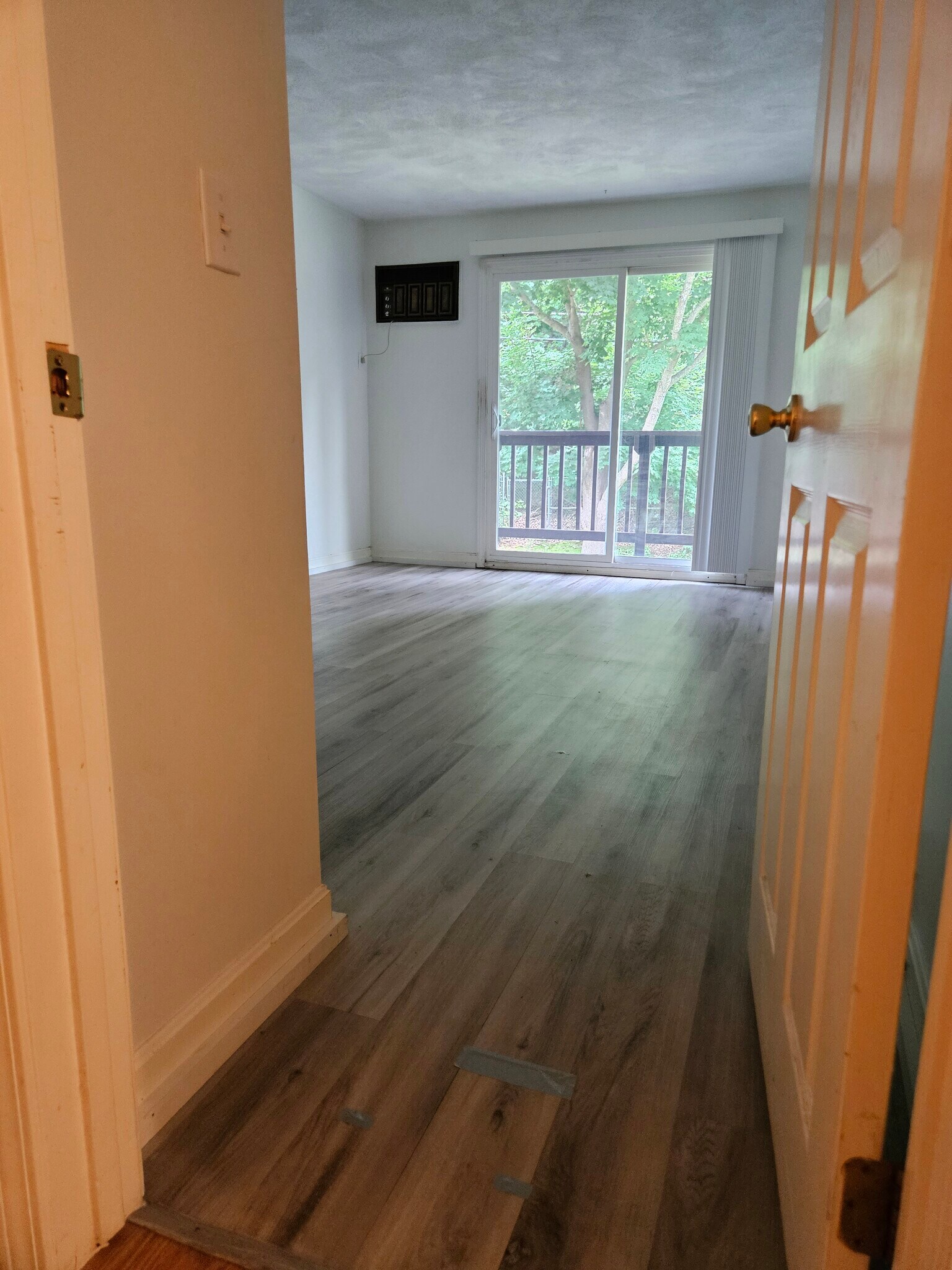 Building Photo - 310 Brook Village Rd