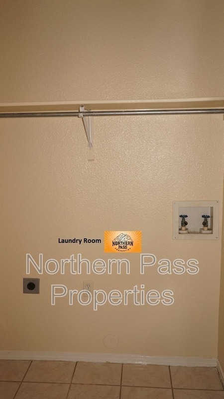 Building Photo - 8909 Herbert St