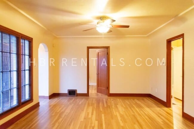 Building Photo - Charming Single-Story Home in the Heart of...