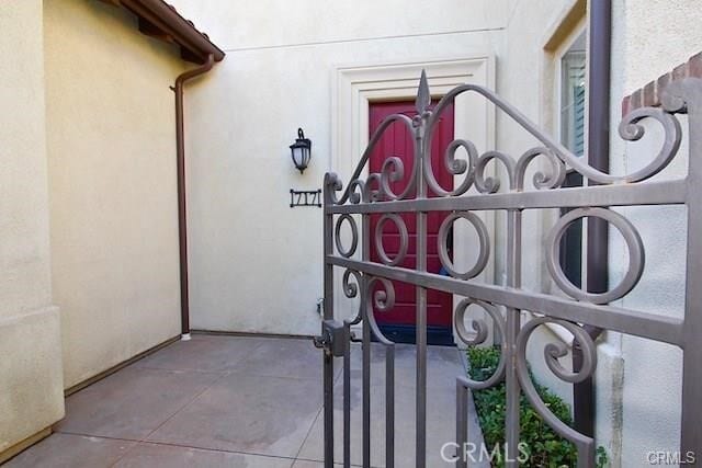 Building Photo - 717 S Casita St