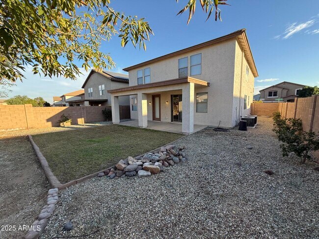 Building Photo - 11752 W Foothill Dr