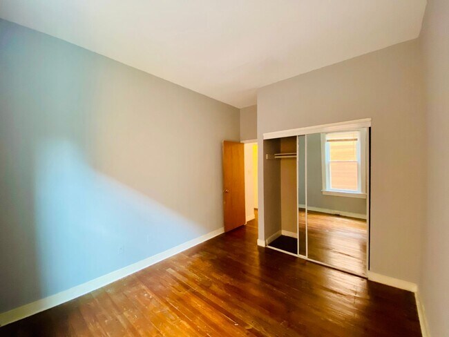 Building Photo - 2623 Floyd Ave