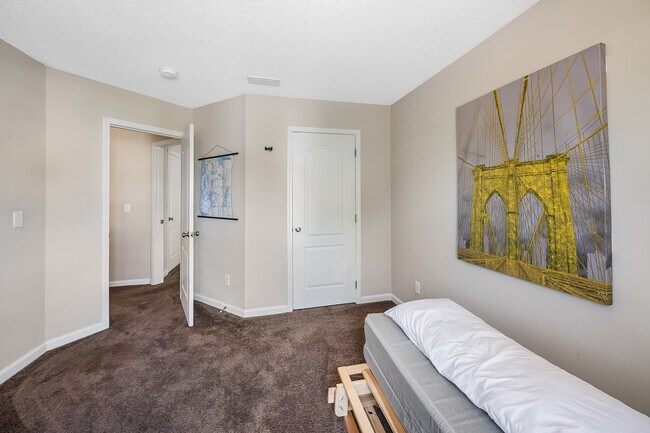 Building Photo - 2924 Tuckland Dr