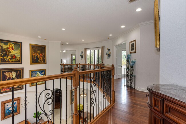 Building Photo - 10703 Versailles Blvd