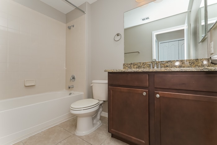 Building Photo - 11638 Lake Blvd