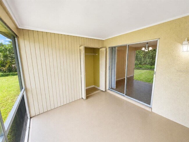 Building Photo - 257 Camillia Ln