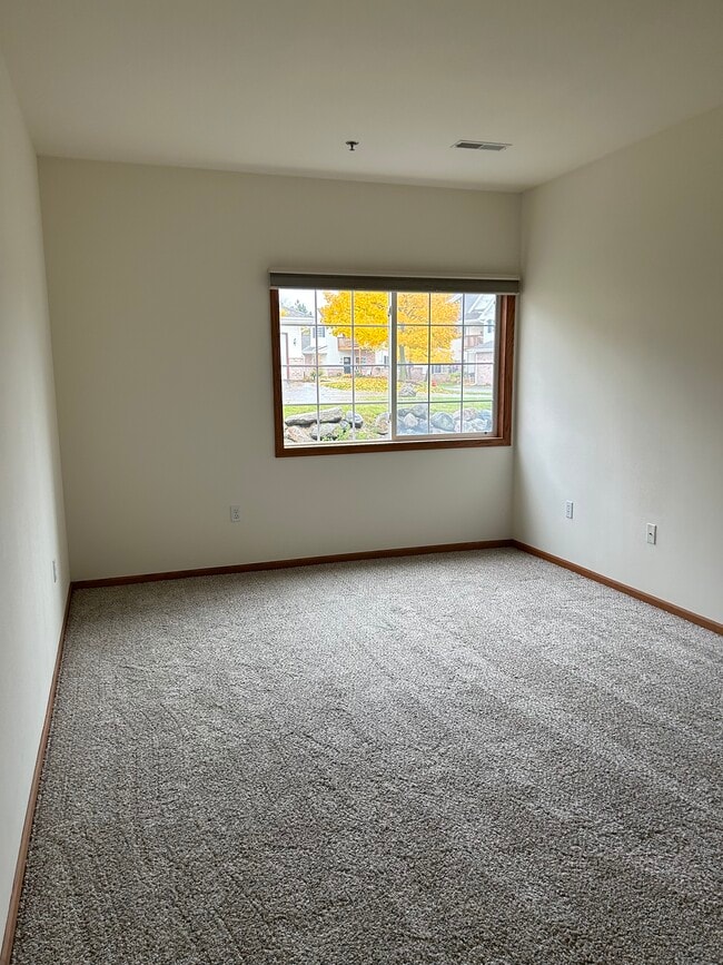Building Photo - 14976 W Arrowhead Ln