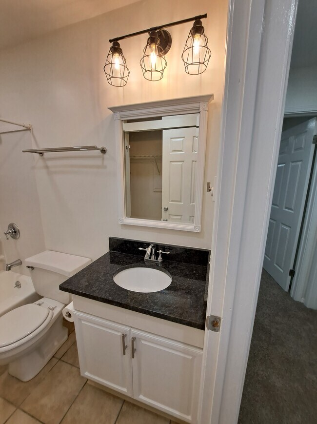 Building Photo - 101 South St