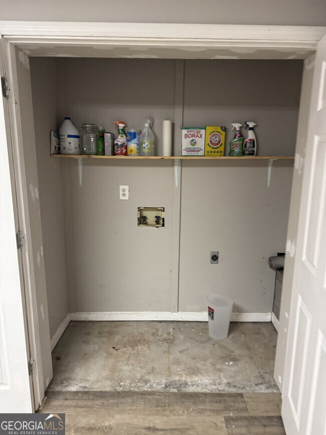 Building Photo - 4554 Trellis Way