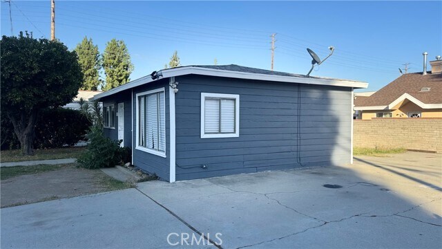 Building Photo - 810 Jarrow Ave