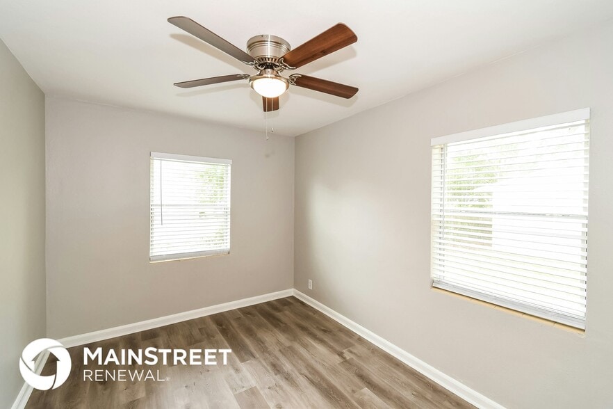 Building Photo - 4020 Angol Pl