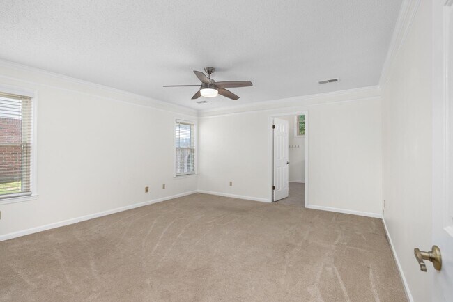 Building Photo - 3075 Stonecrest Cir