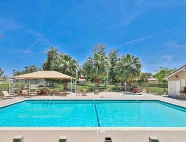 Building Photo - 394 Tava Ln