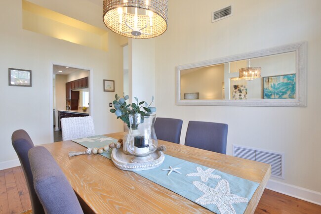 Building Photo - 927 80th St NW