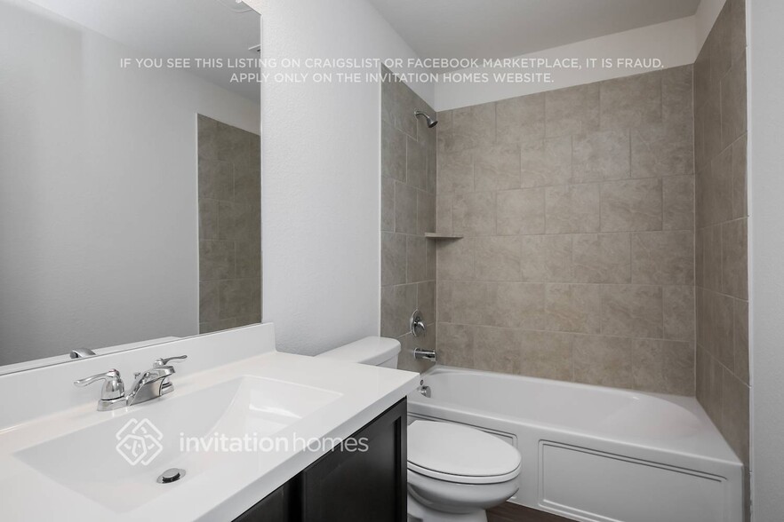 Building Photo - 1317 Rembrandt Dr
