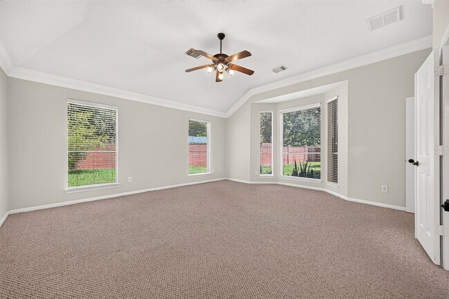 Building Photo - 6323 Echo Lakes Ln