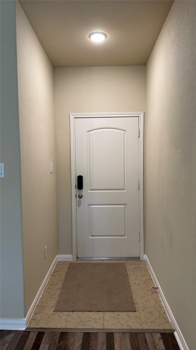 Building Photo - 9611 Tipton Sands Dr