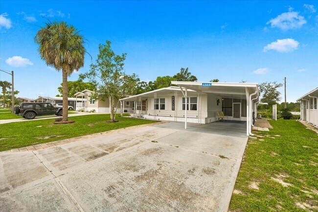 Building Photo - 7505 Fairlane Ave