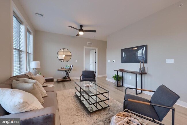 Building Photo - 9-213-UNI9 Jackson Dr