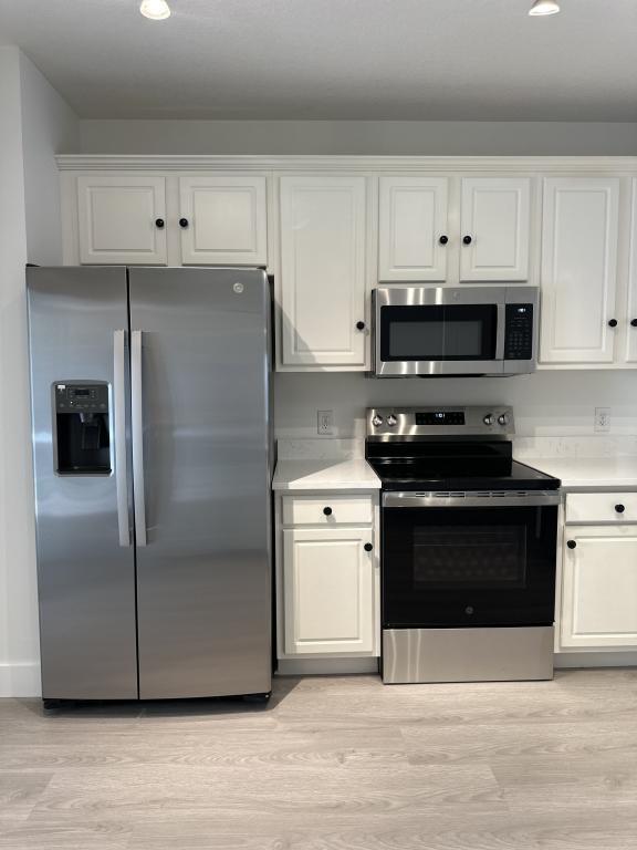 Building Photo - 15752 Fishhawk Falls Dr