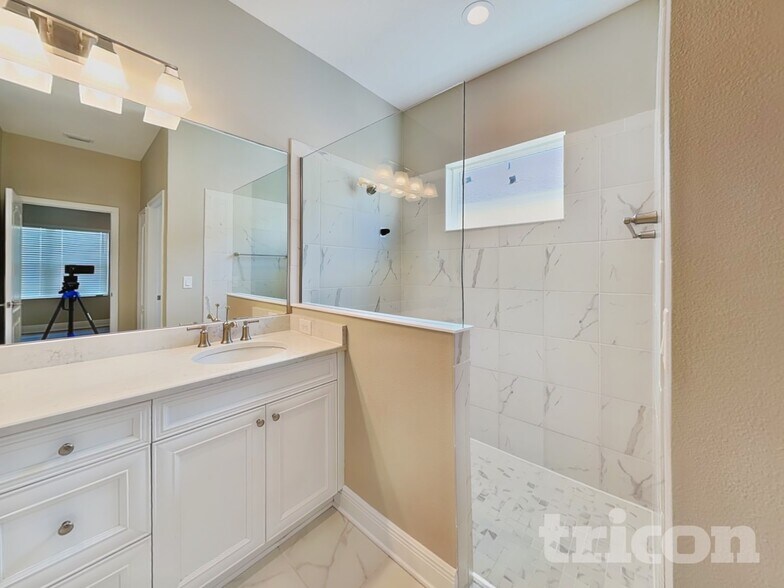 Building Photo - 11106 Sand Pine Ln