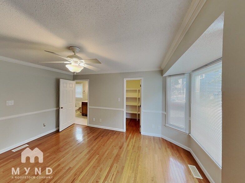 Building Photo - 1820 Sagamore Ct