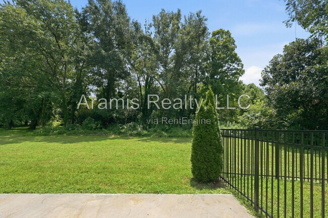 Building Photo - 2376 Spring Creek Rd