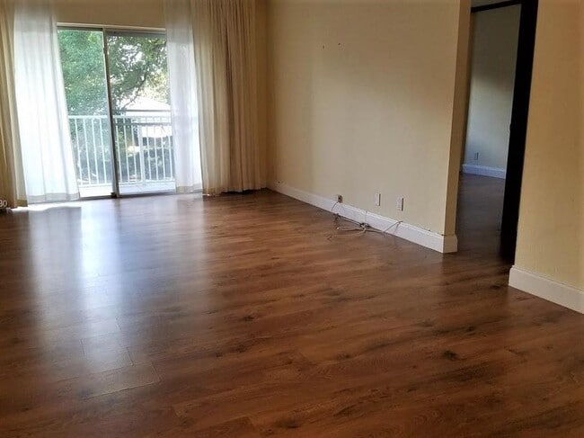 Building Photo - 1701 Washington St