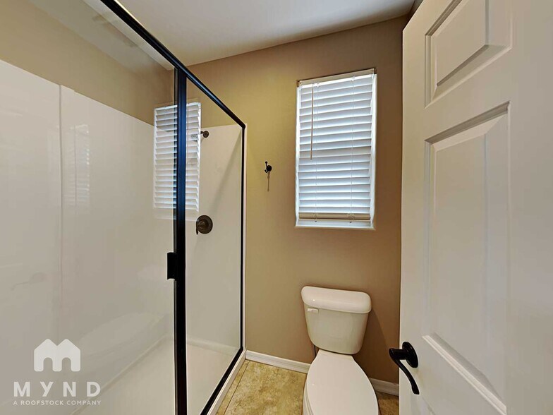 Building Photo - 17694 W Mandalay Ln