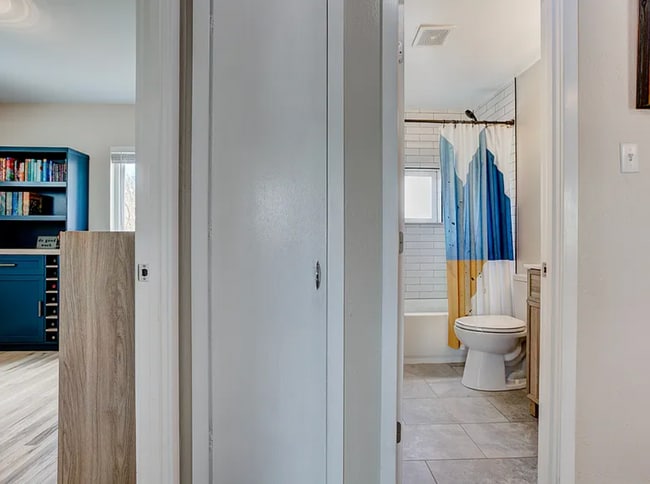 Building Photo - 3483 S Glencoe St