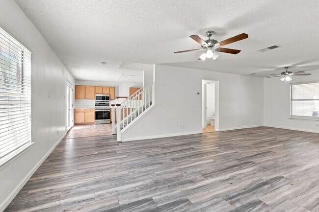 Building Photo - 8018 Chestnut Bluff Dr