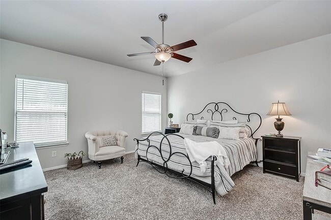 Building Photo - 23815 S Newport Bend