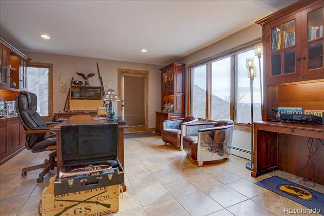 Building Photo - 4760 Lariat Dr