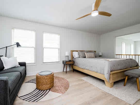 Building Photo - 428 Island Pointe Dr