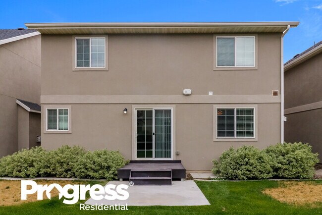 Building Photo - 574 S 2250 W