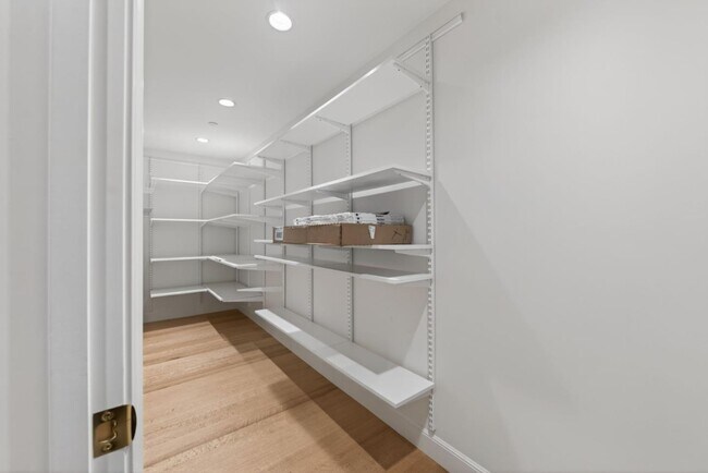 Building Photo - 18270 Baylor Ave