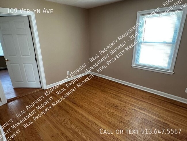 Building Photo - 109 Verlyn Ave