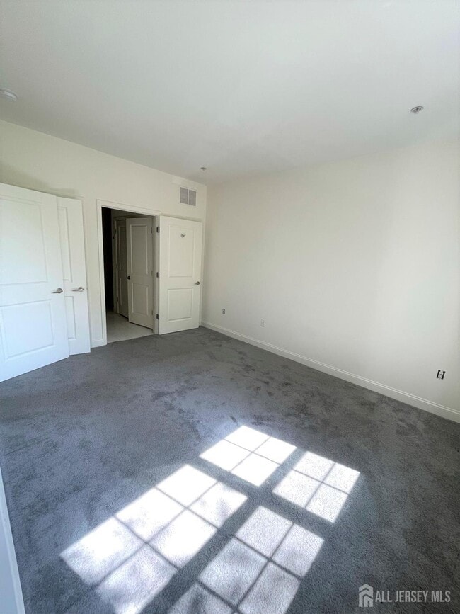 Building Photo - 1118 Giordano Ave