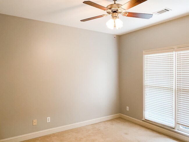 Building Photo - 22844 Rimbred Ct