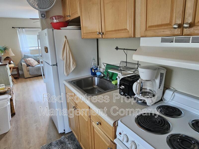 Building Photo - 8127 Country Rd