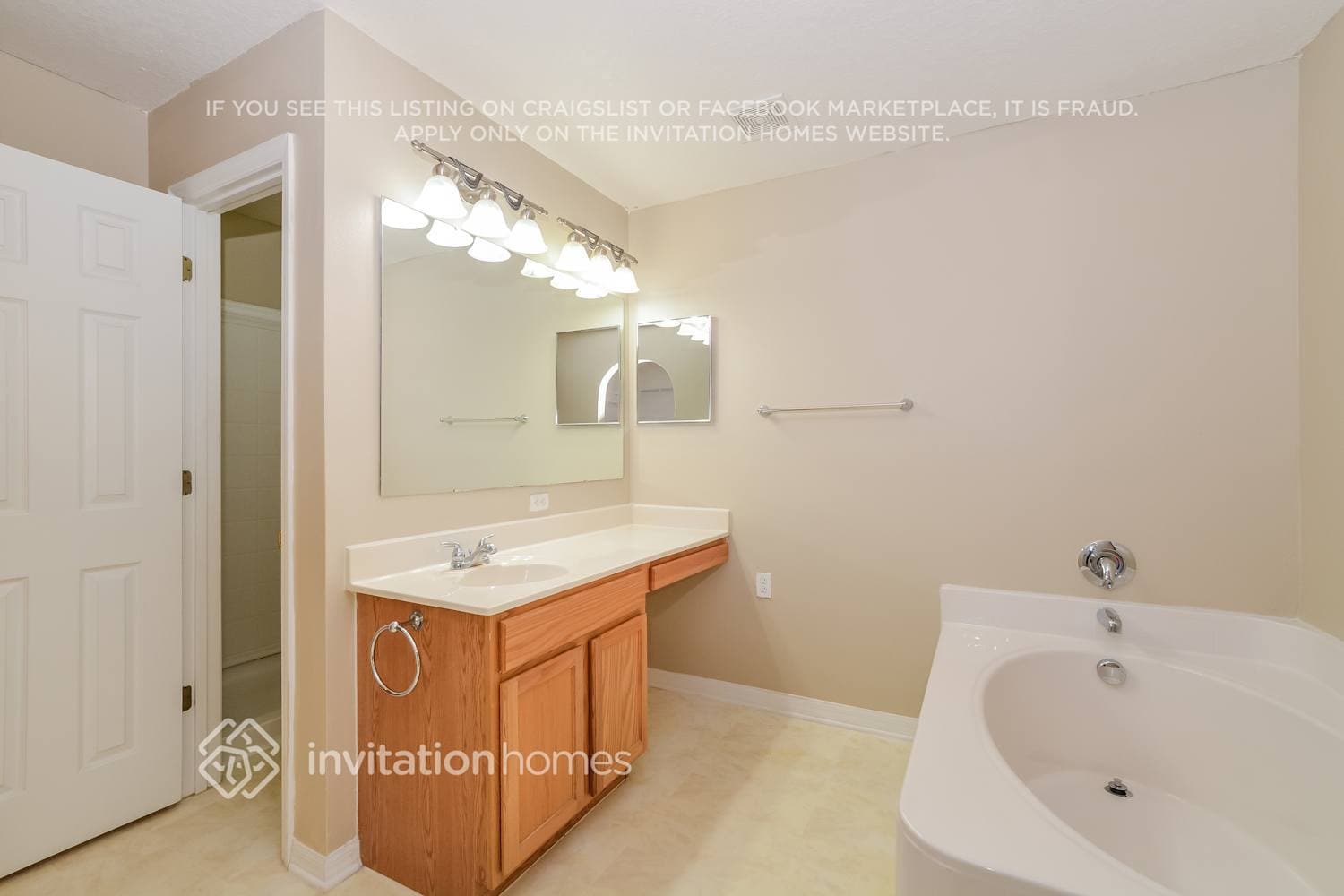 Building Photo - 2005 Elmhurst Ln