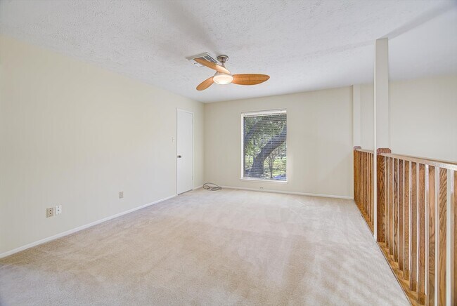 Building Photo - 2807 Planters St