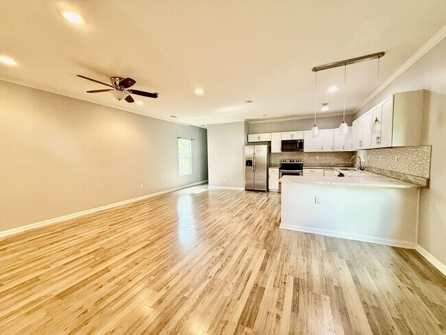 Building Photo - Beautiful 2018-built 4-bedroom 3.5 bath home in sought-after Westhaven!