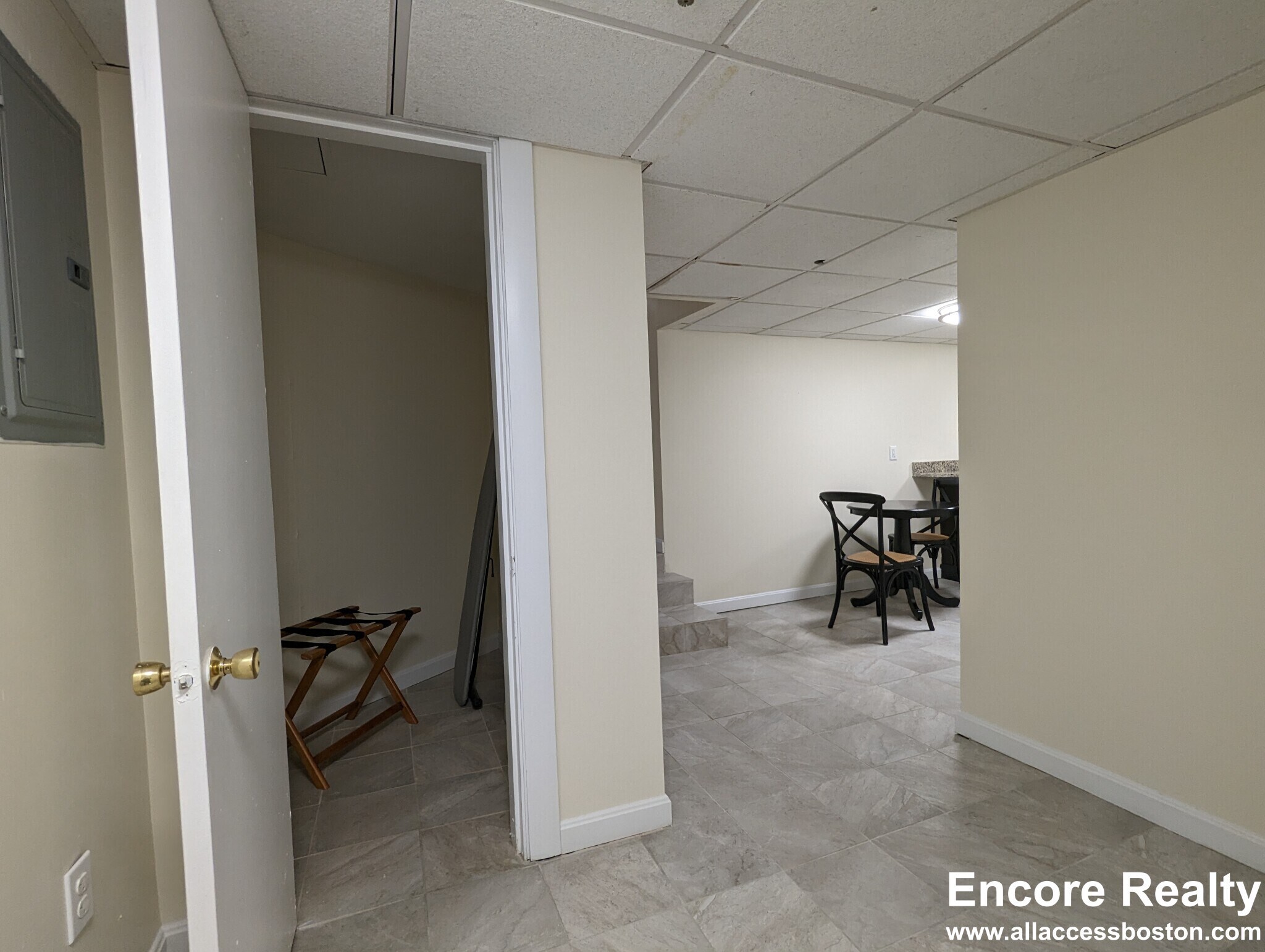 Building Photo - 62 Boylston St