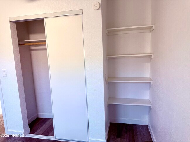 Building Photo - 1009 E Chipman Rd