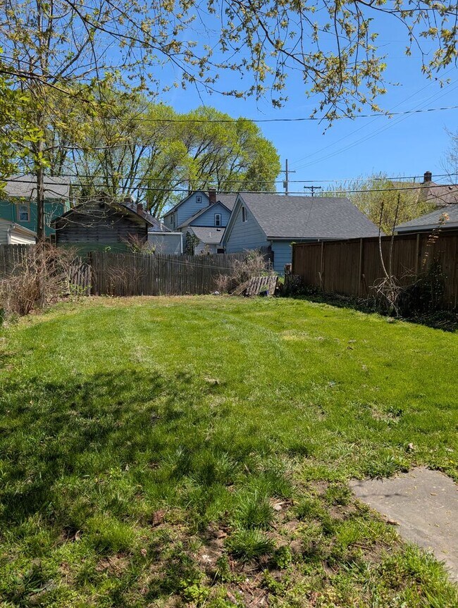 Building Photo - 1851 W 52nd St